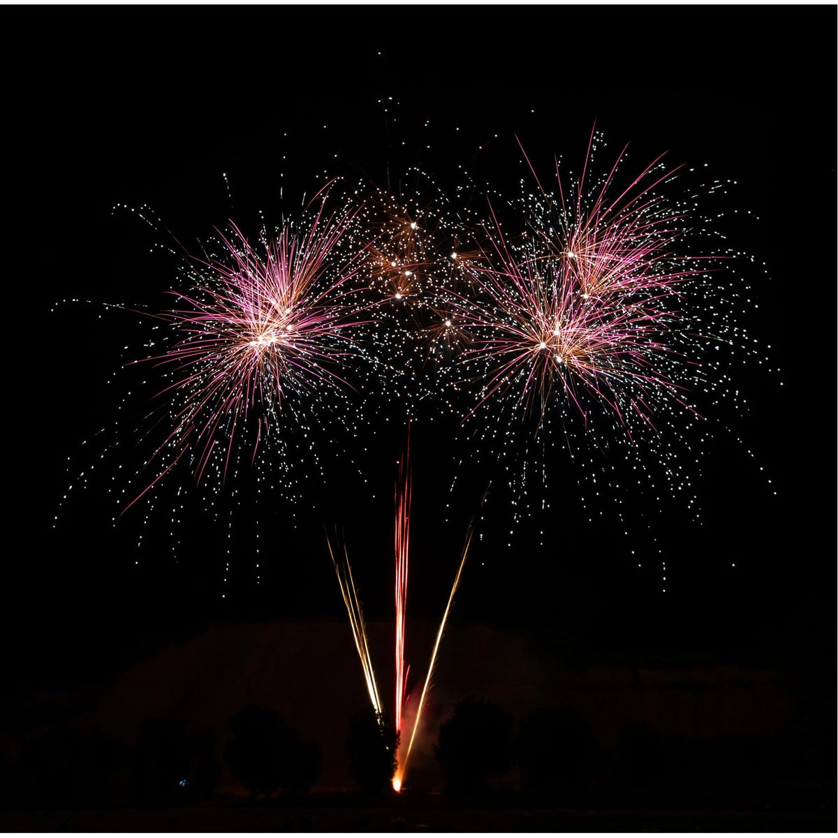 Full Strength 200 Schuss Verbundfeuerwerk Effekt Finale